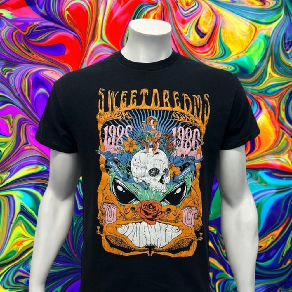 Sweet Dreams 1986 Skull Psychedelic Mushrooms Black Multi Color Graphic T-Shirt